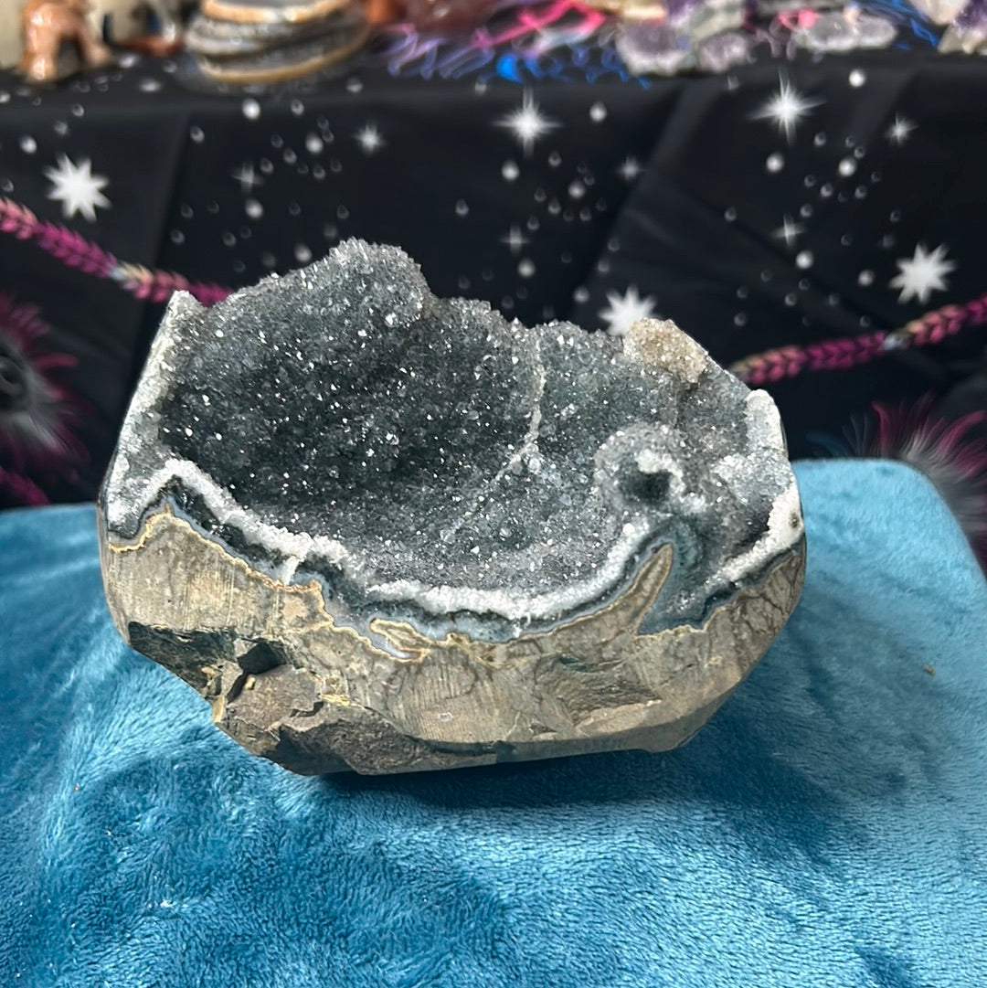 Galaxy Amethyst Bowl w/ Flowers