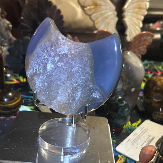 Agate moon with druzy