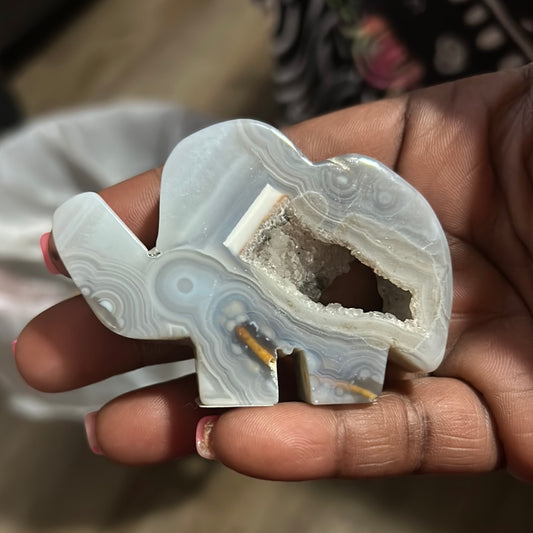 Agate elephant w/Druzy
