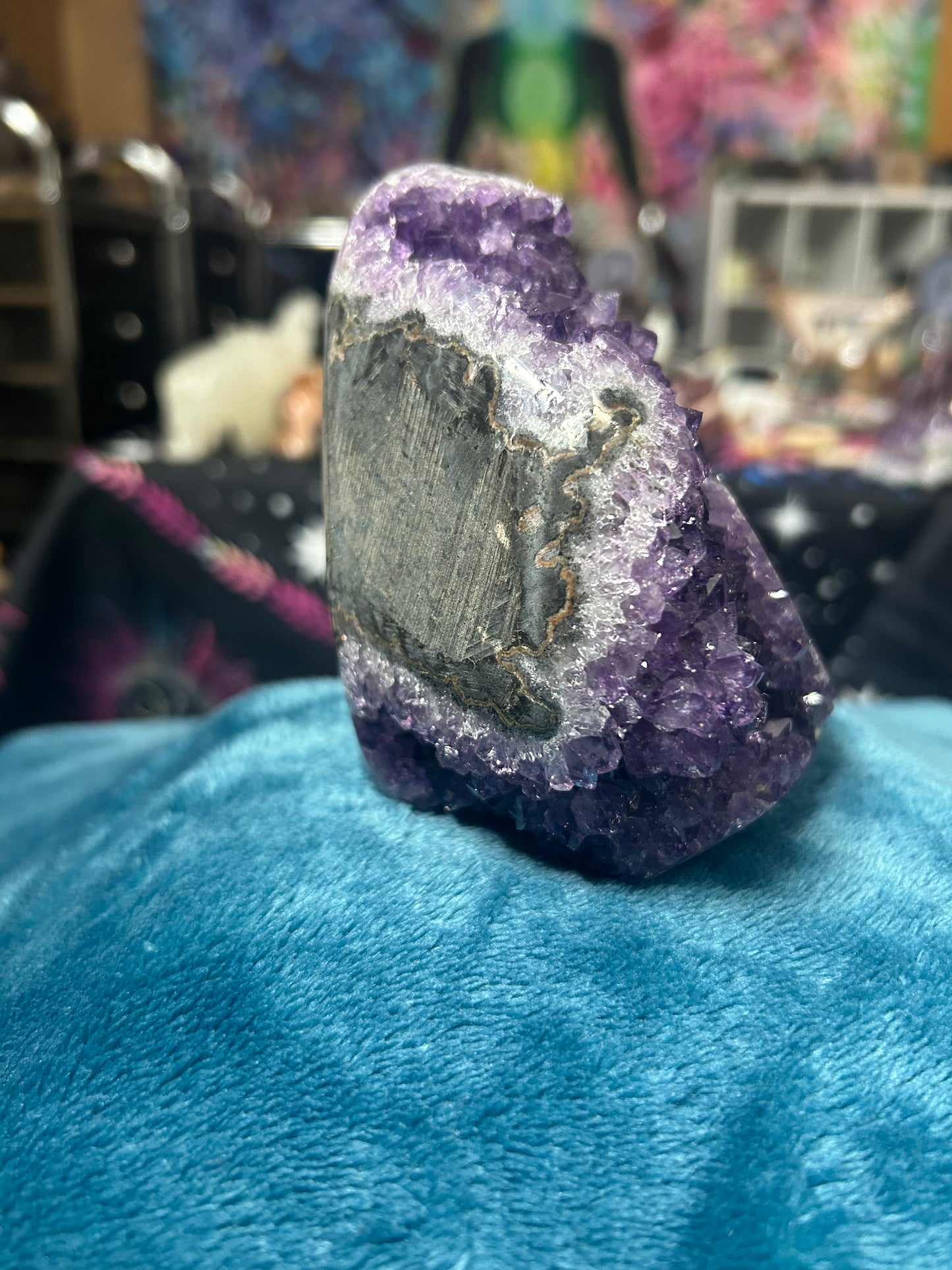 Amethyst w/Flowers